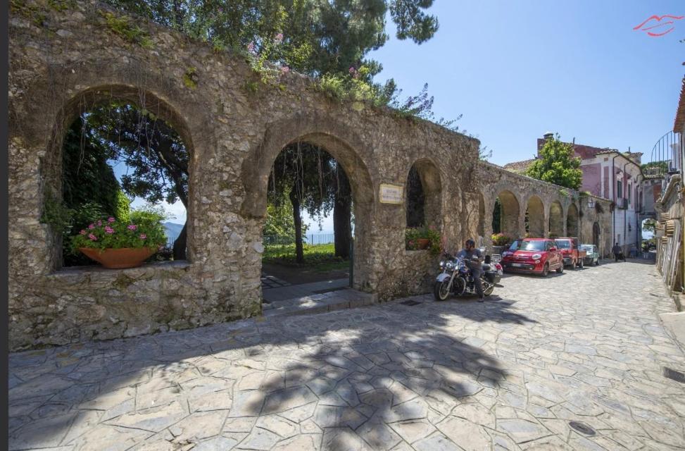 Ravello Vingius Suite Экстерьер фото